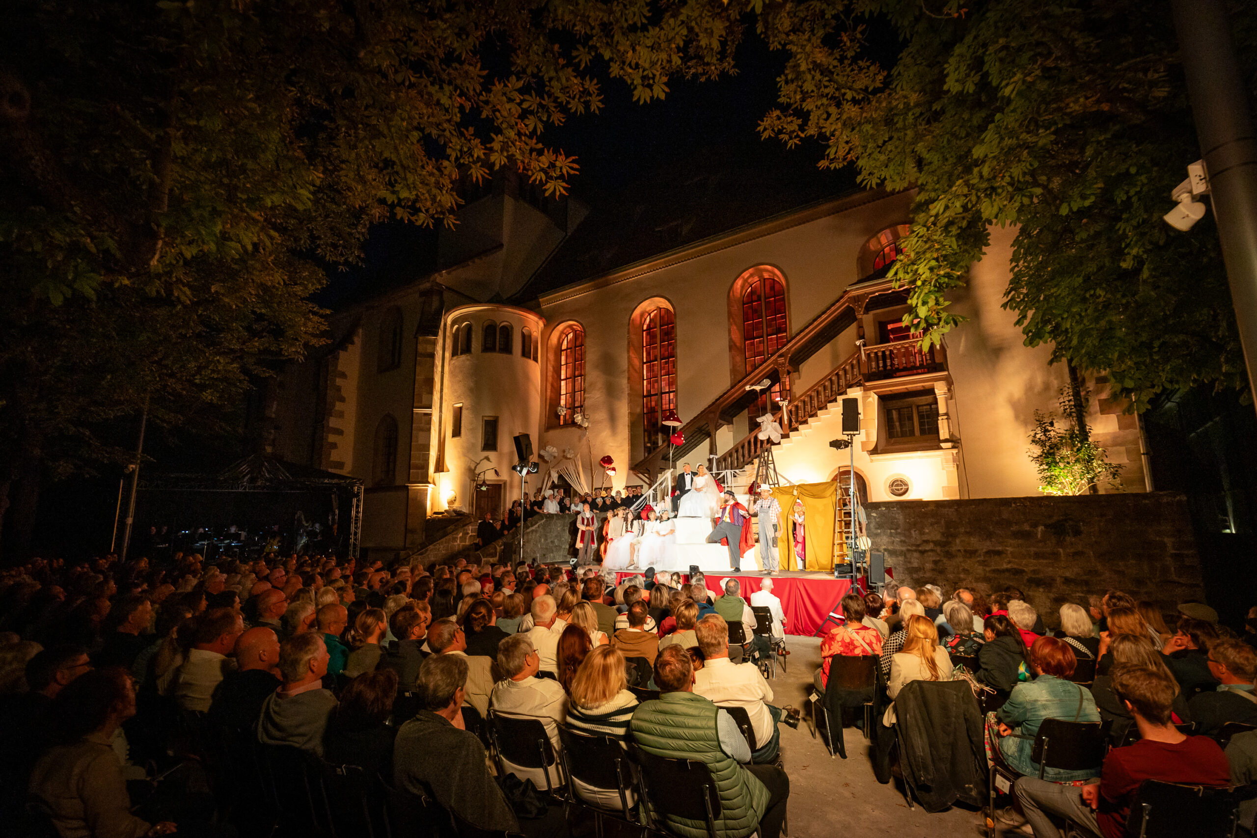 // Premiere Sommernachtstraum Freithof, Freilufttheater